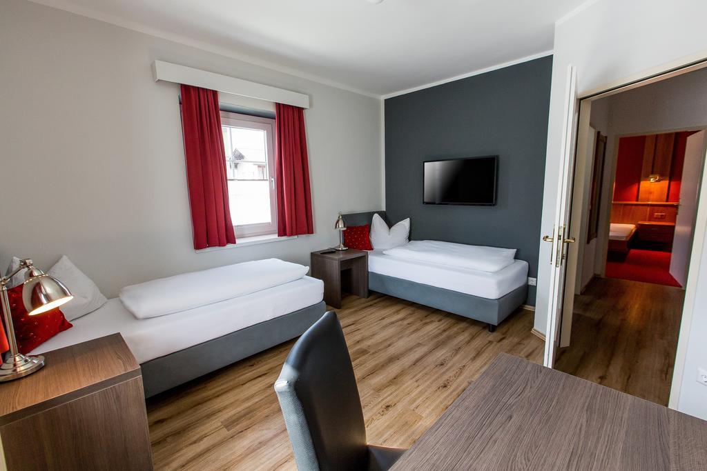 Wallner - Hotel & Wirt Arnoldstein Dış mekan fotoğraf